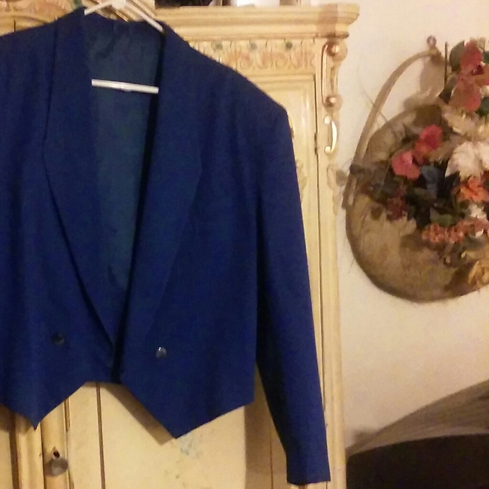 Bolero suit with pants and bolero coat.